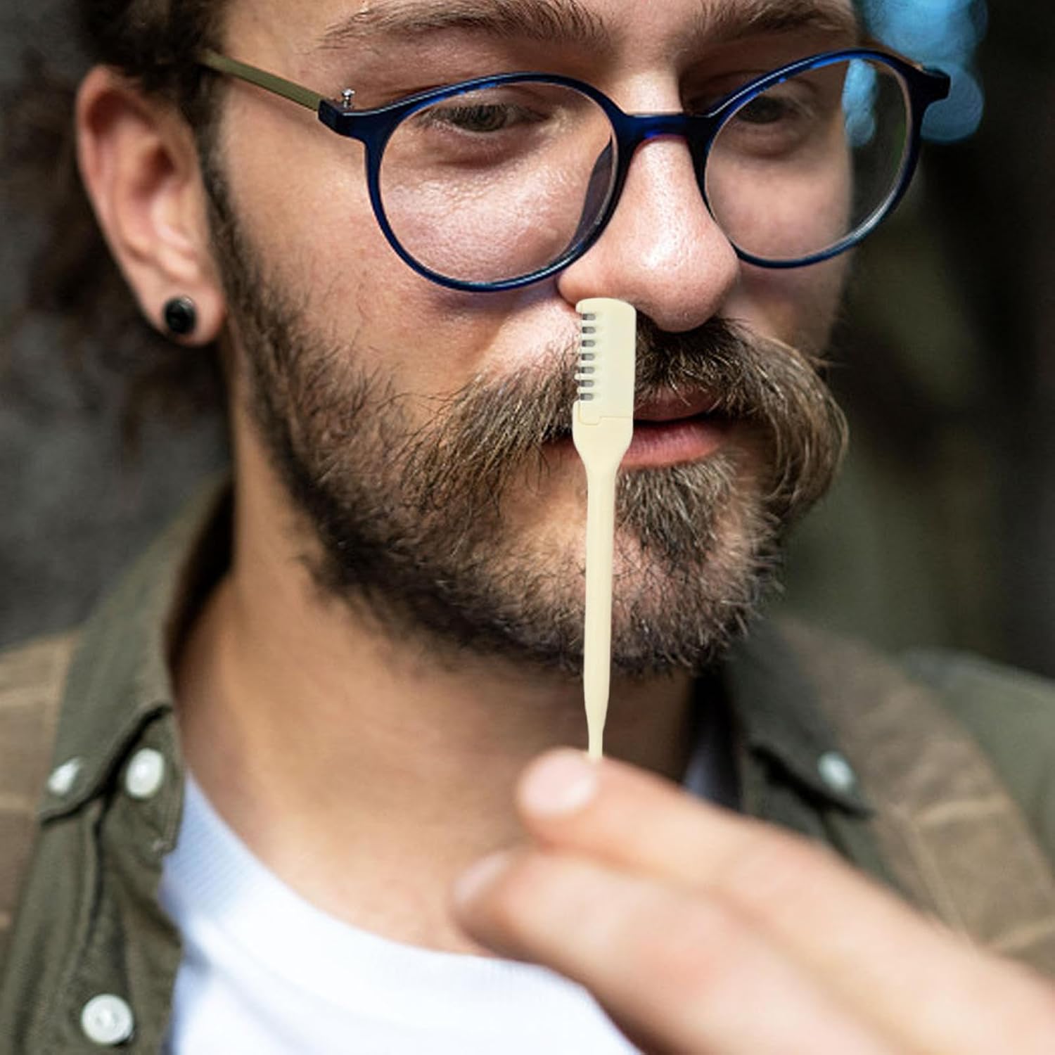 02 Pcs Nose Hair Cutter, 360 Degree Rotating Nose Tweezers - Multi-Functional Nose Hair Trimmer Tool for Travel, Picnic, Dating Portable Ear Pick